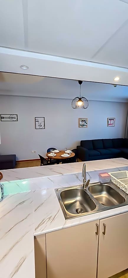 Spacious Apartment Marina View