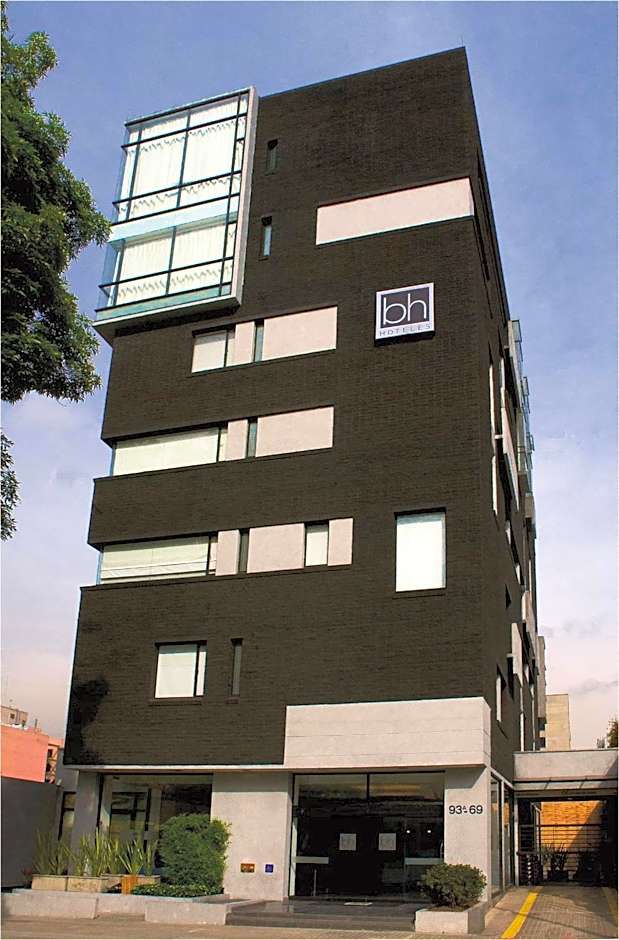 Hotel bh Parque 93