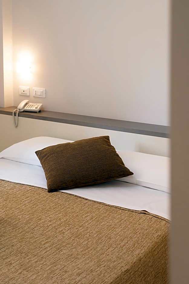 Echotel