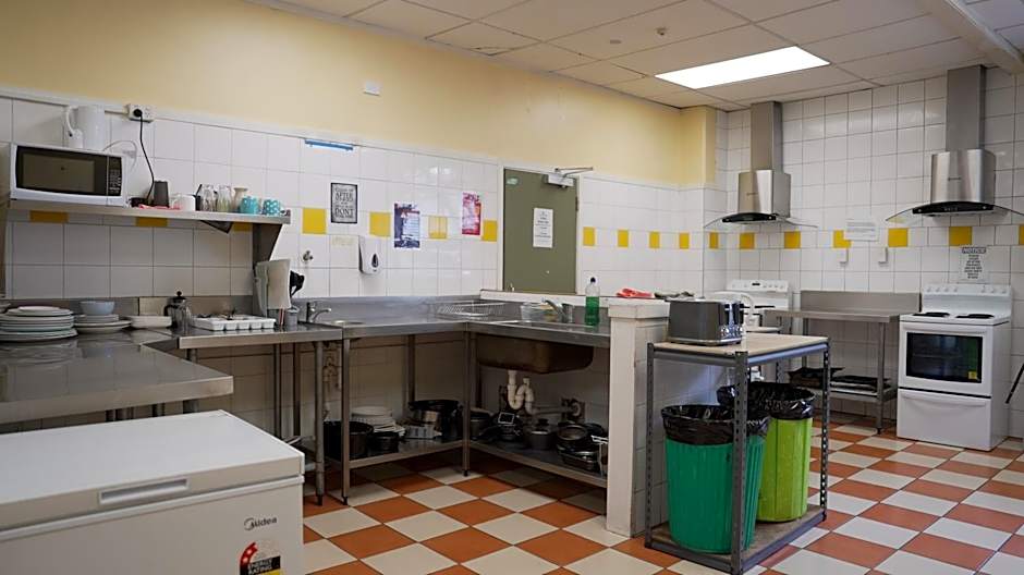 Silverfern Backpackers