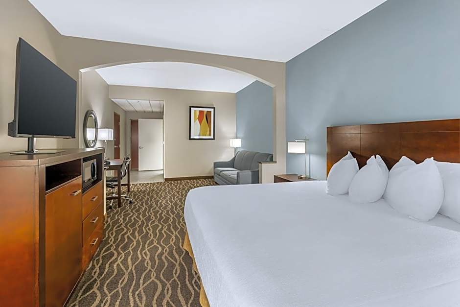 Best Western Plus Suites-Greenville