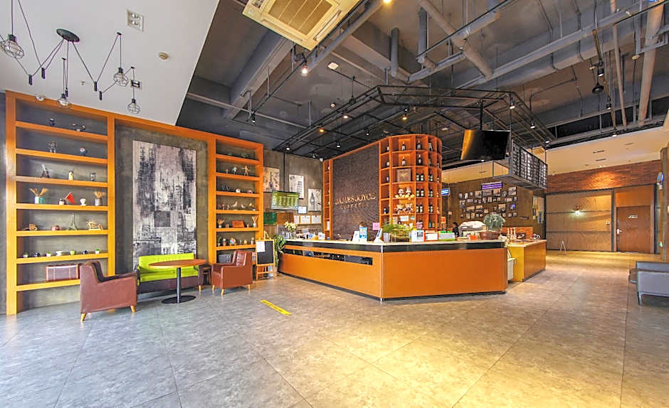 James Joyce Coffetel Wuhu Wanzhi High-Speed Railway Station
