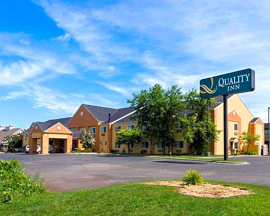 Quality Inn Lakeville North
