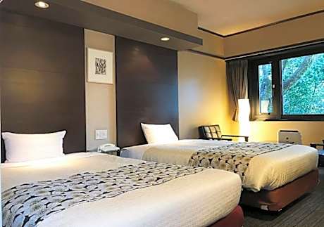 Twin Room - Non-Smoking