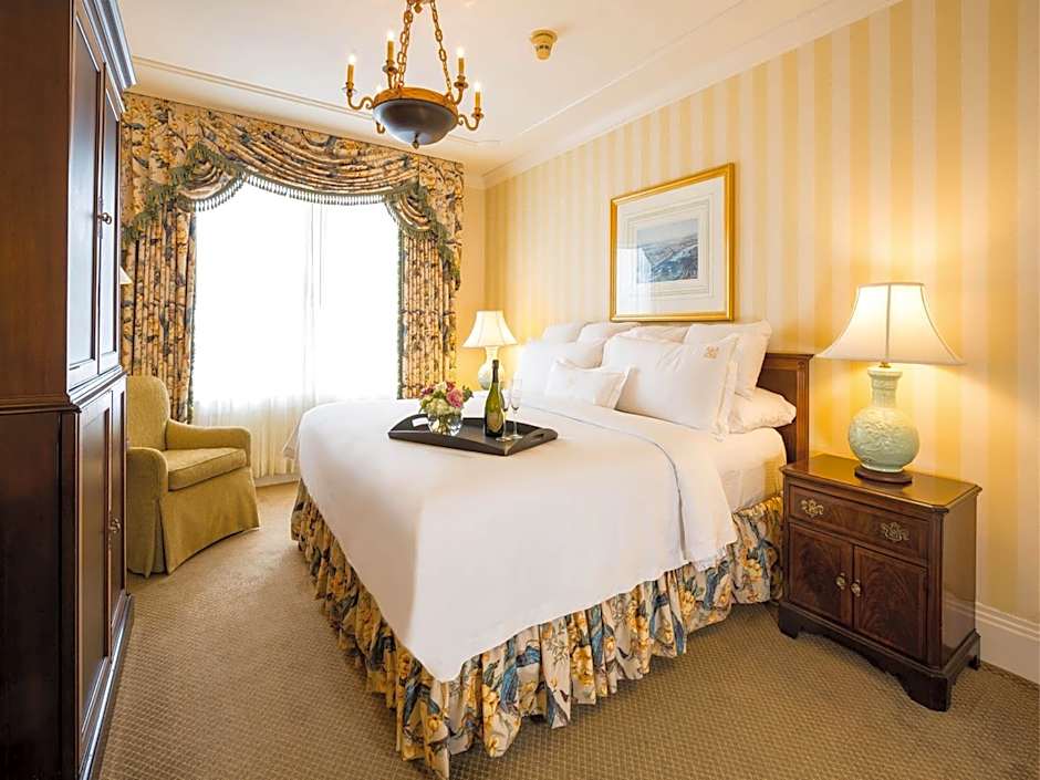 Photo 1 of 4 of Traditional 1 King Bed