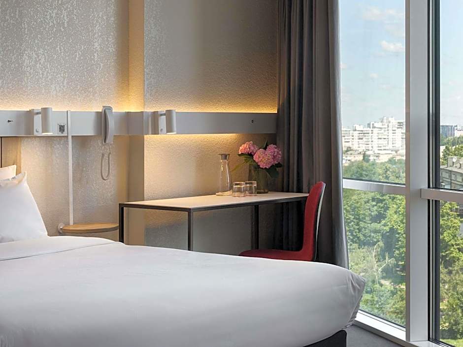 ibis Kyiv Beresteiska