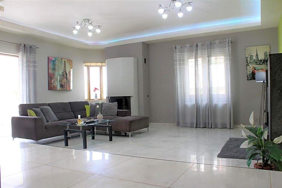 Kallia's Modern Apartment