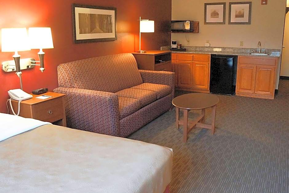 AmericInn by Wyndham Baldwin