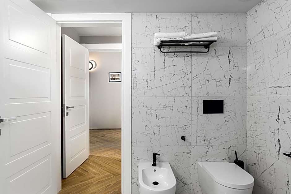 Q71 TIMELESS SUITES