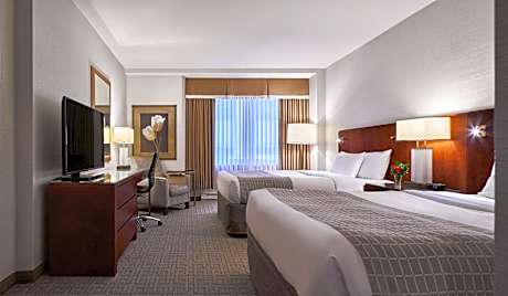 Classic Room with Two Queen Beds