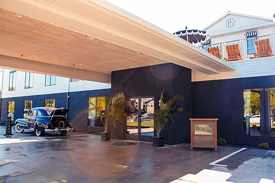 The Inn Hotel, Ascend Hotel Collection