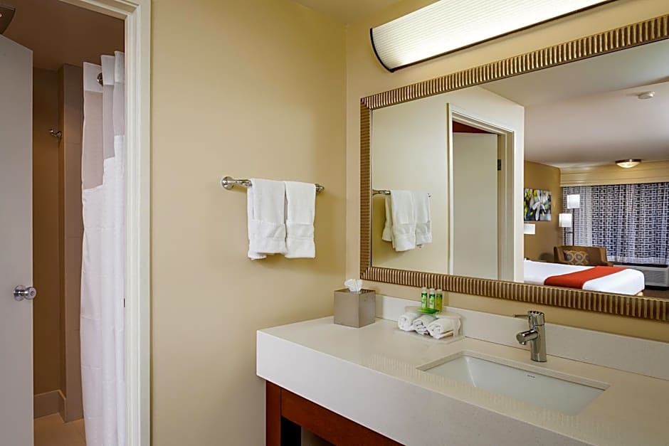 Holiday Inn Express Simi Valley By IHG