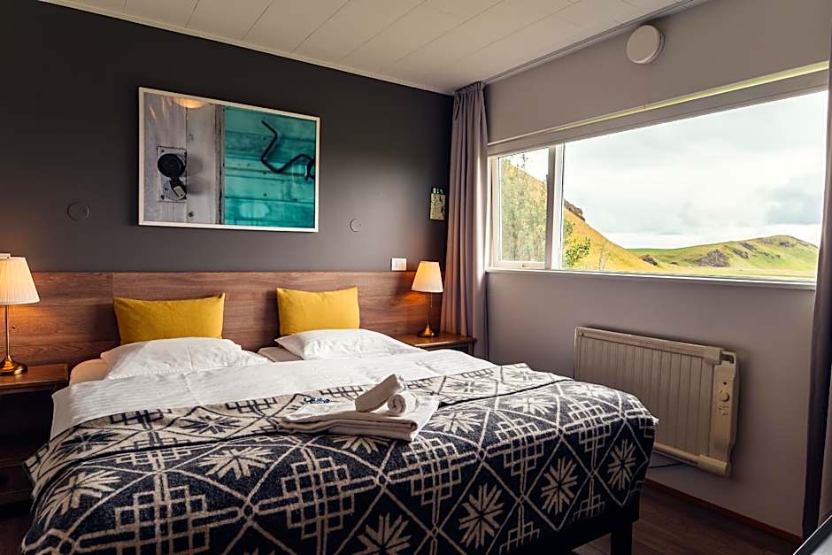 Farmhouse Lodge