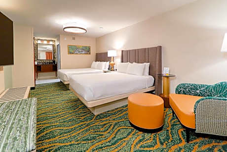 Large Queen Room with Two Queen Beds - Non-Smoking
