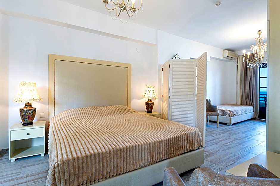 Assa Maris Beach Hotel
