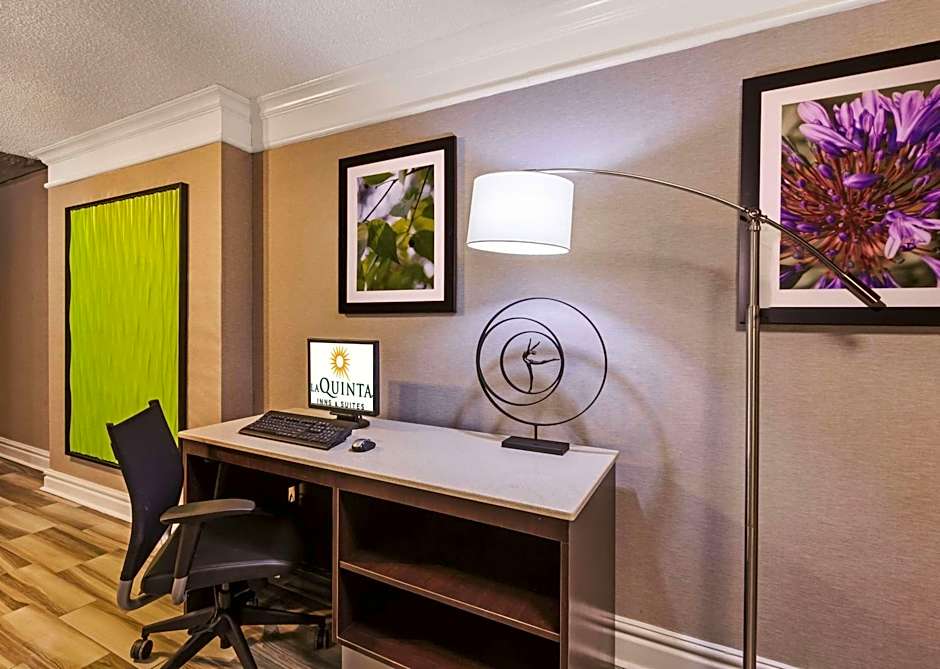 La Quinta Inn & Suites by Wyndham Midland