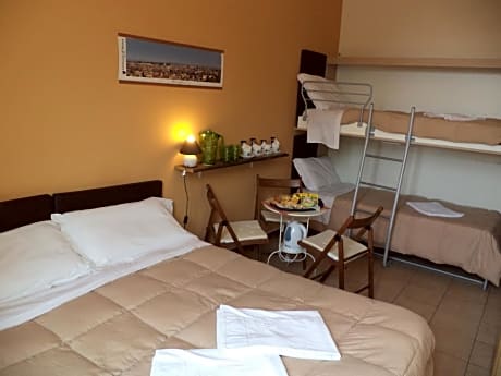 Economy Quadruple Room