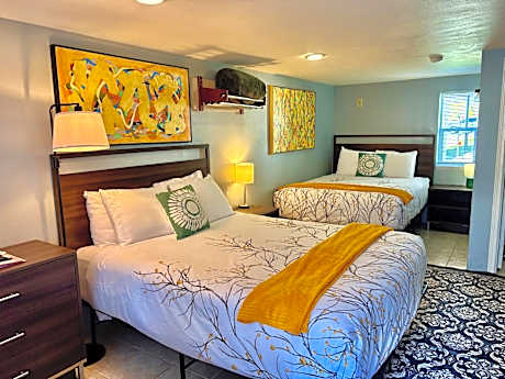 Riverwalk Inn