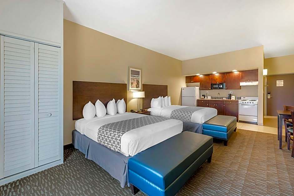 Best Western Naples Plaza Hotel