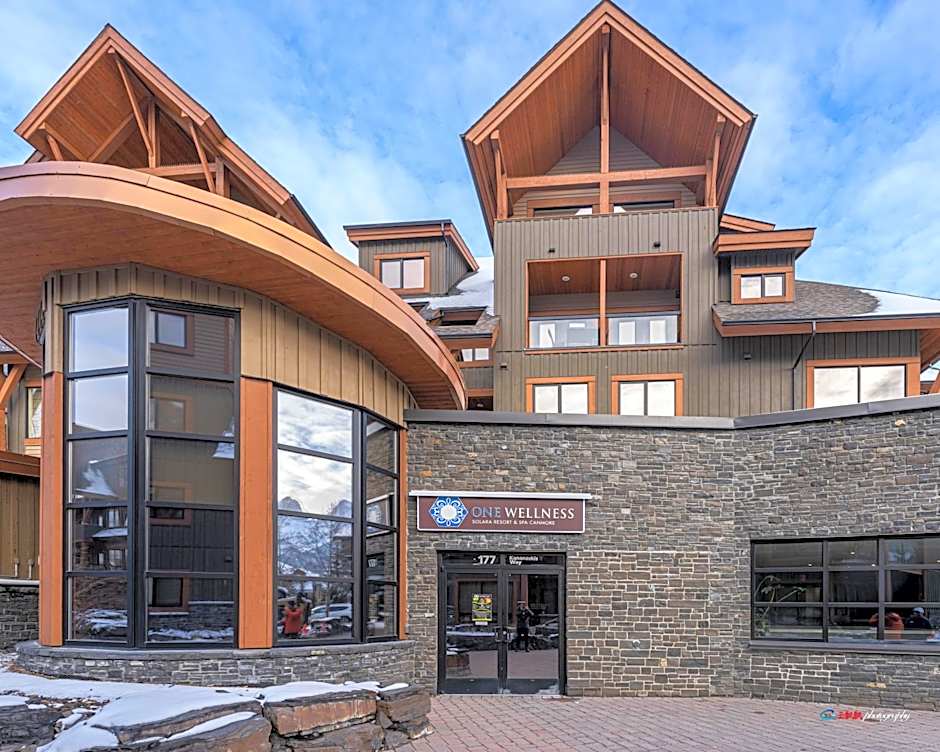 Solara Suite with Indoor Pool / Hot tub / Parking