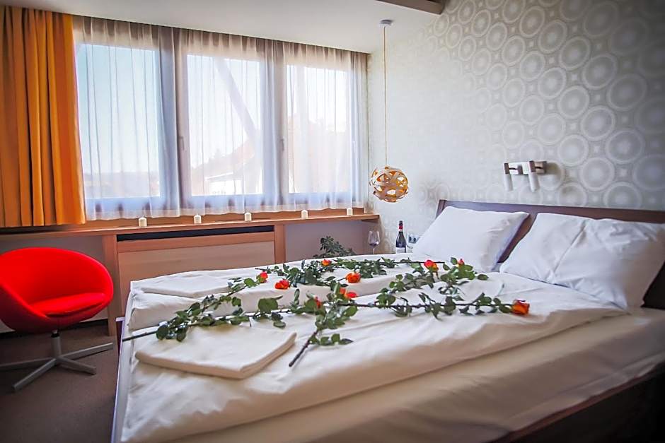 Imola Udvarház Dessert Hotel