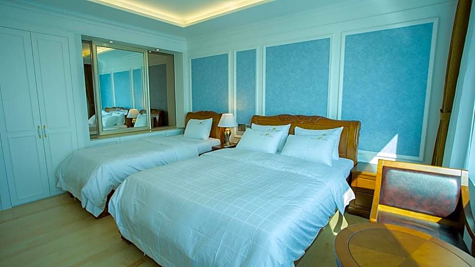 Fontana Beach Hotel