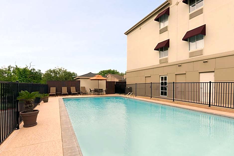 Hawthorn Extended Stay by Wyndham College Station