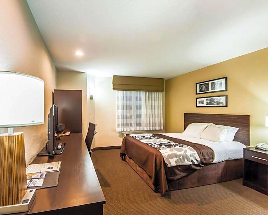 Sleep Inn & Suites