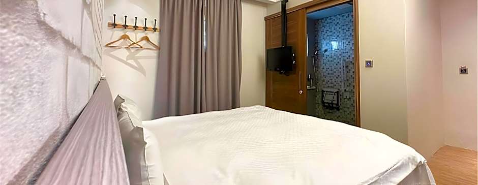Military 75 Hotel