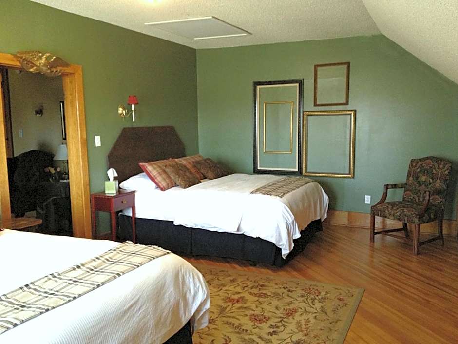 The Inn at Ragged Edge