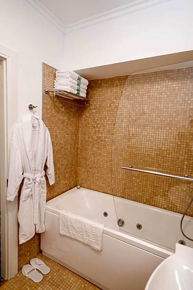 Studio One Accommodation Suites