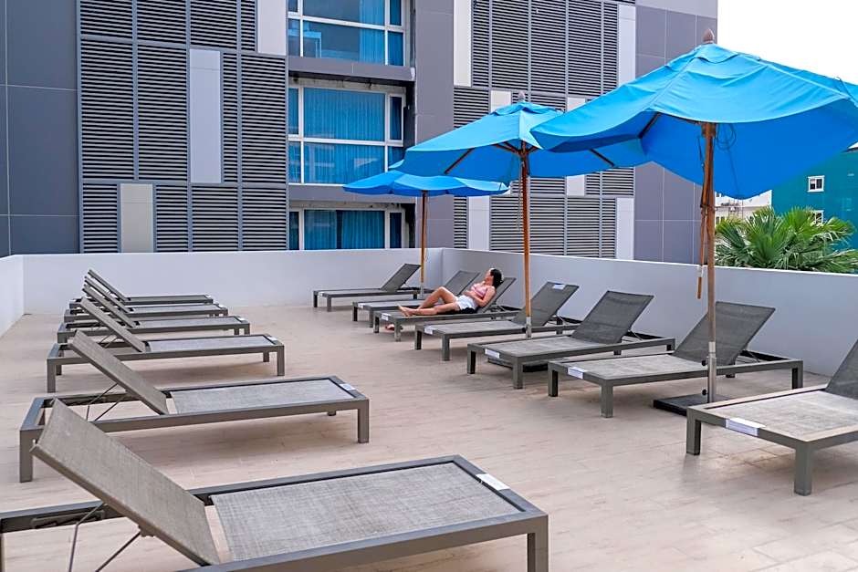 Centara Azure Hotel Pattaya – Pattaya, DC
