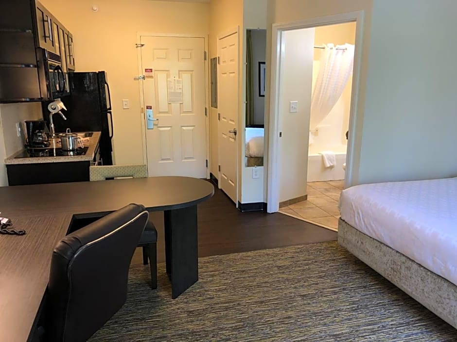 Candlewood Suites Greenville By IHG