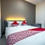 Super OYO 1487 Residence Khoe
