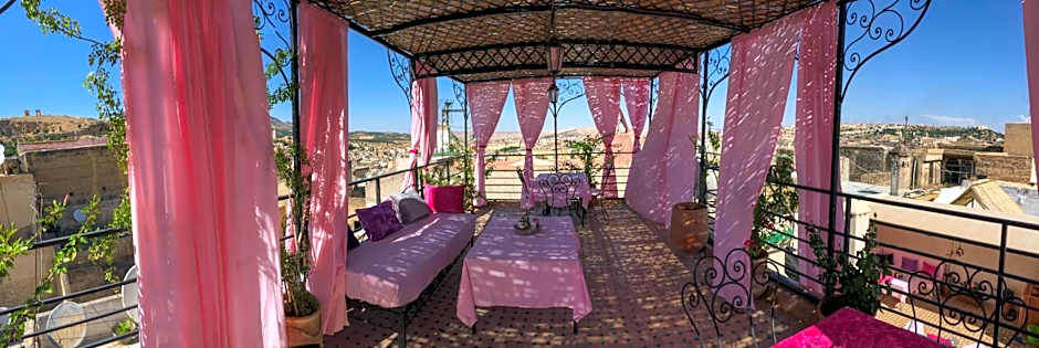 Riad Sanaa Rose
