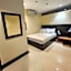 Green Glass Hotel