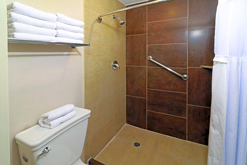 Staybridge Suites Queretaro by IHG