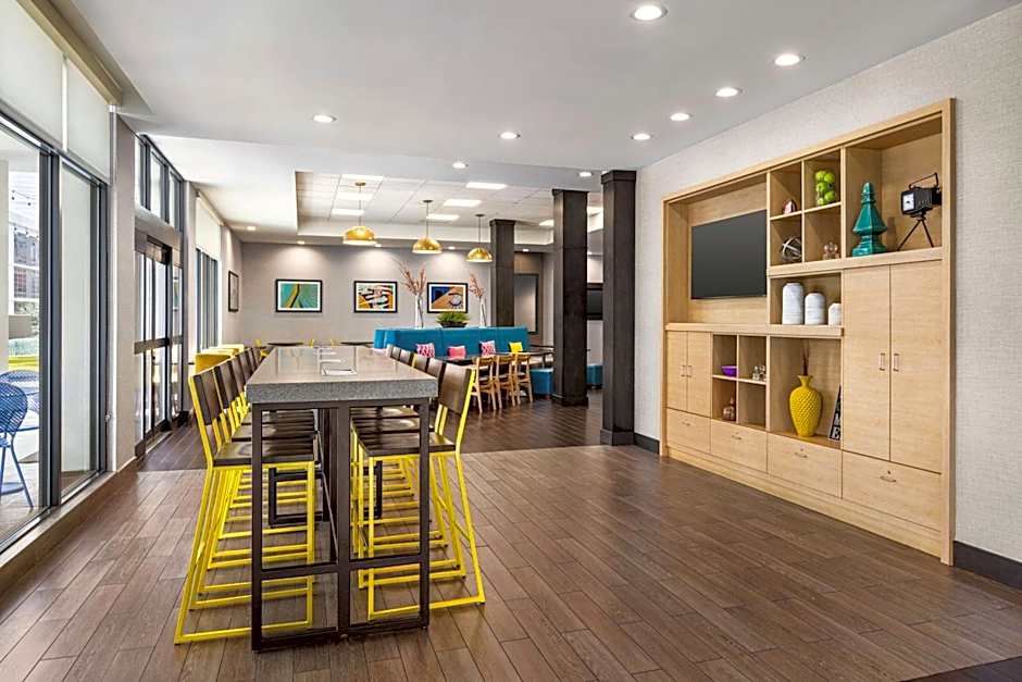 Home2 Suites By Hilton New York Long Island City/ Manhattan View