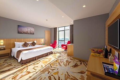 Grand Premium King Room