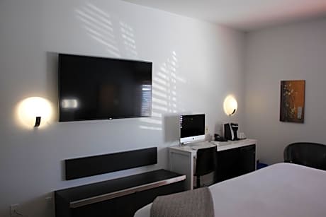 Standard Room with Two Queen Beds