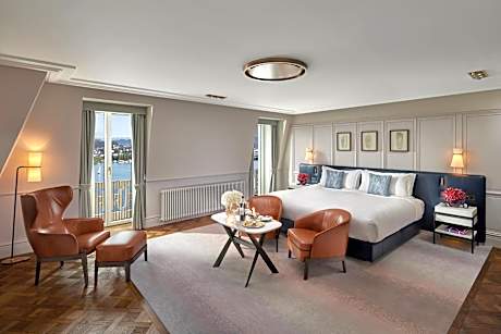 Accessible - Lake View Junior Suite