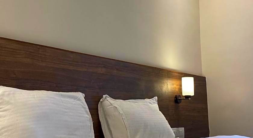 The Byke Skylark Seafront Resort, Dapoli