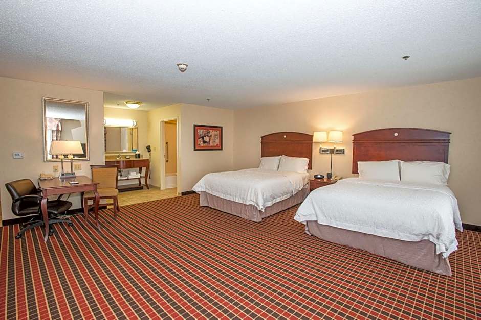 Hampton Inn By Hilton & Suites Dayton-Airport