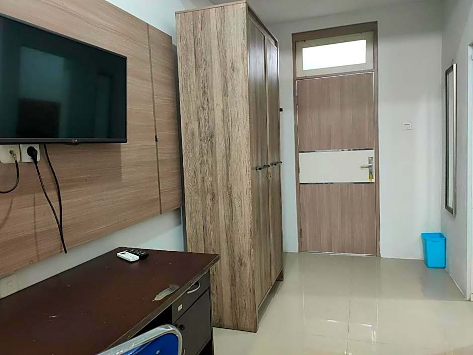 Hotel O Kost 3 Kelor Syariah