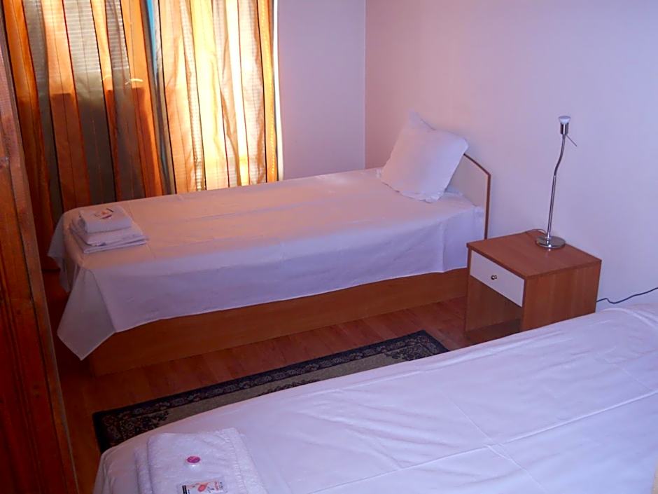 Foto 1 daripada 3 — 2 Beds