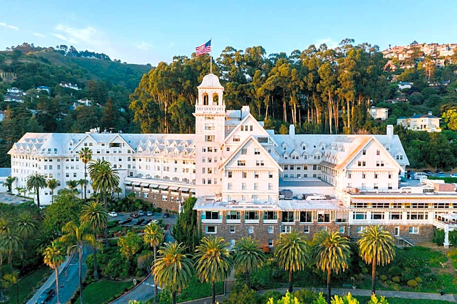 Claremont Resort & Club