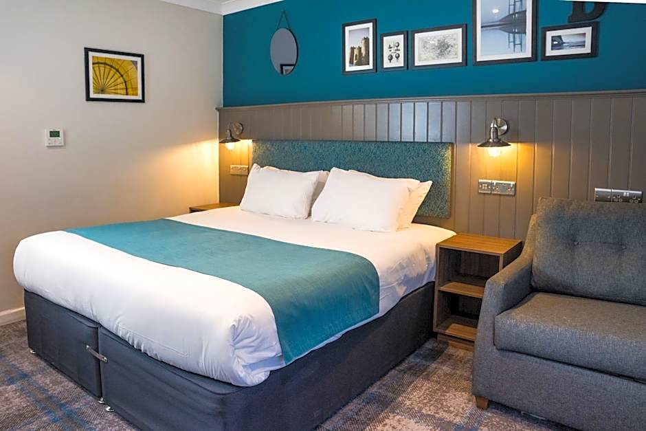 Almondsbury Inn & Lounge