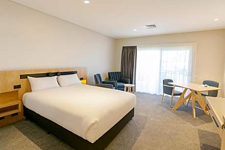 Queen Room - Disability Access