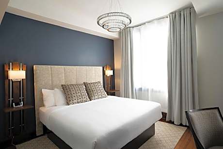 King Room - Non-Smoking