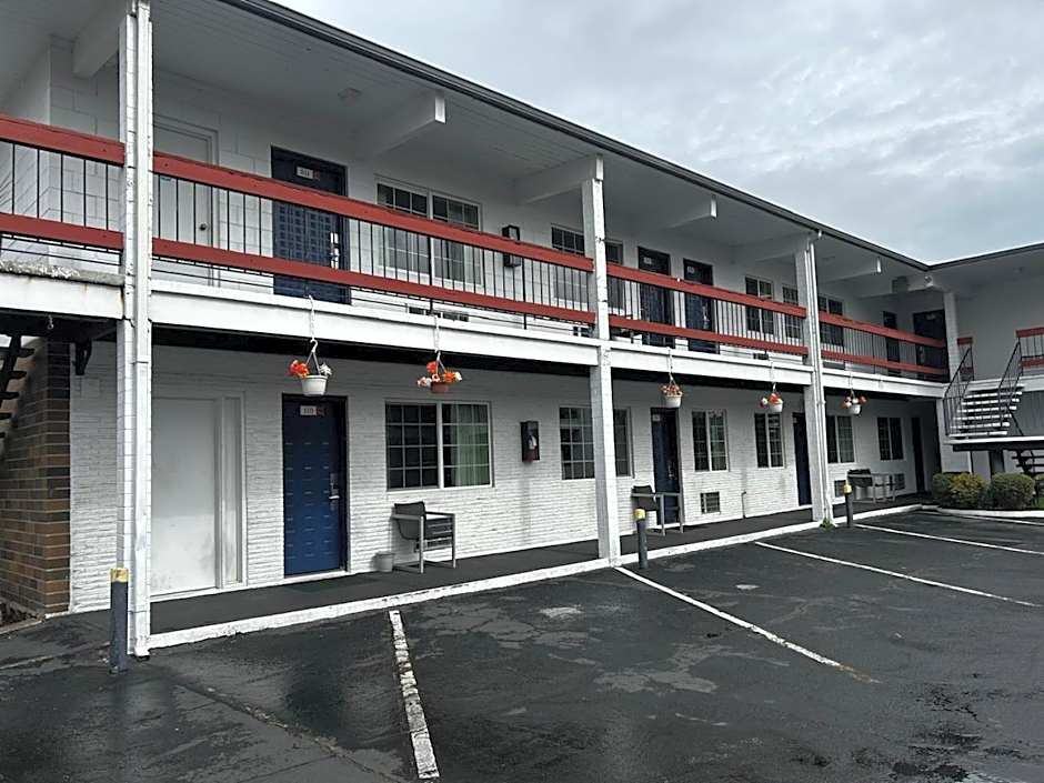 Travelers Inn by OYO Longview Kelso